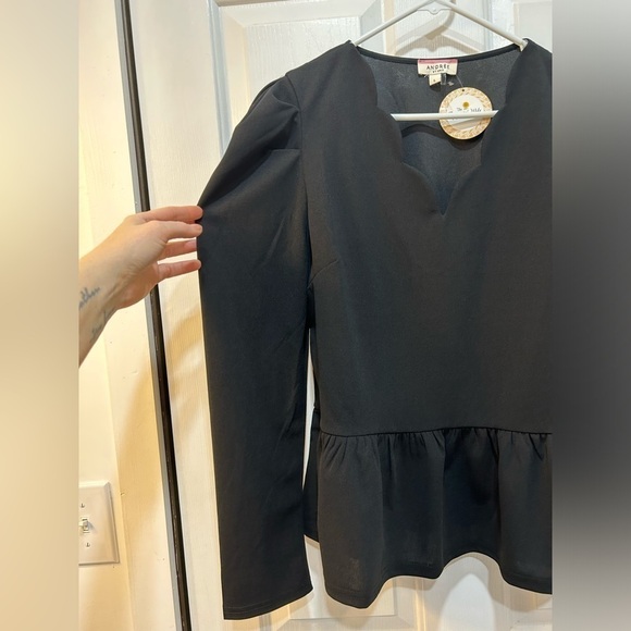 Andree By Unit Elodie Puff Sleeve Scalloped Blouse Tiered Hem Top Women Sz L - Picture 4 of 7